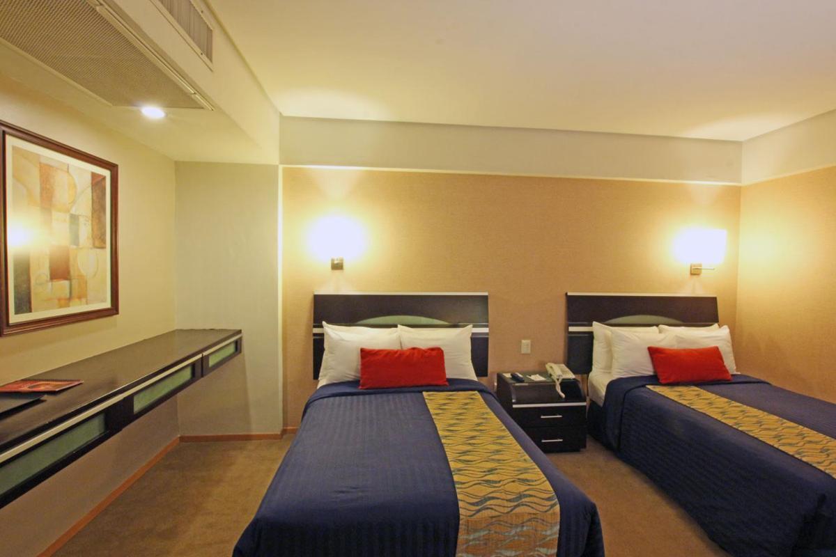 Hotel Colon Plaza Business Class Nuevo Laredo Esterno foto