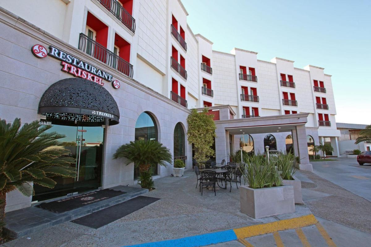 Hotel Colon Plaza Business Class Nuevo Laredo Esterno foto